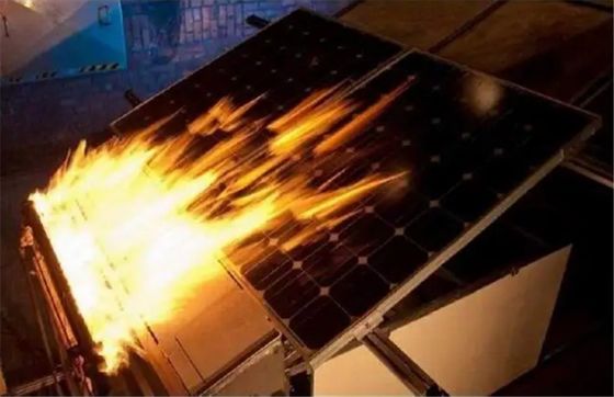 UL790 Thiết bị thử nghiệm phòng thí nghiệm Thử nghiệm cháy của lớp phủ mái nhà Máy thử nghiệm khả năng cháy cho tấm pin quang điện