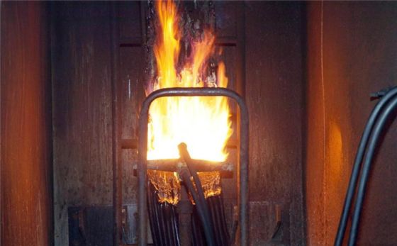 Máy thử nghiệm cháy bó dây và cáp, Máy thử nghiệm dây và cáp bó cài đặt theo chiều dọc